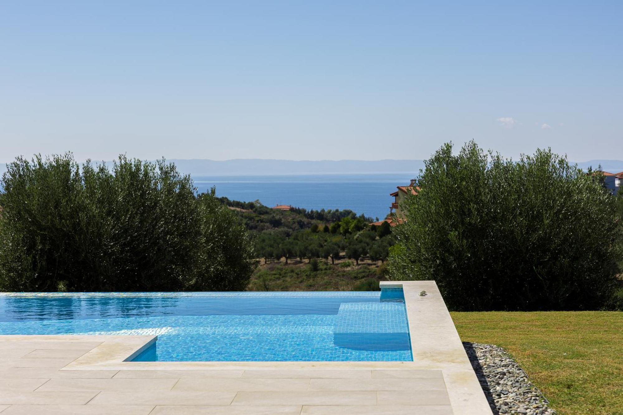 Nikiti Dream Villas Exterior photo